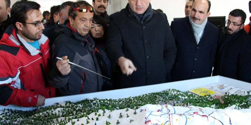 Kültür Ve Turizm Bakanı Ersoy, İlave Bölümler Yapılması Planlanan Aladağ Kayak Merkezi'ni İnceledi