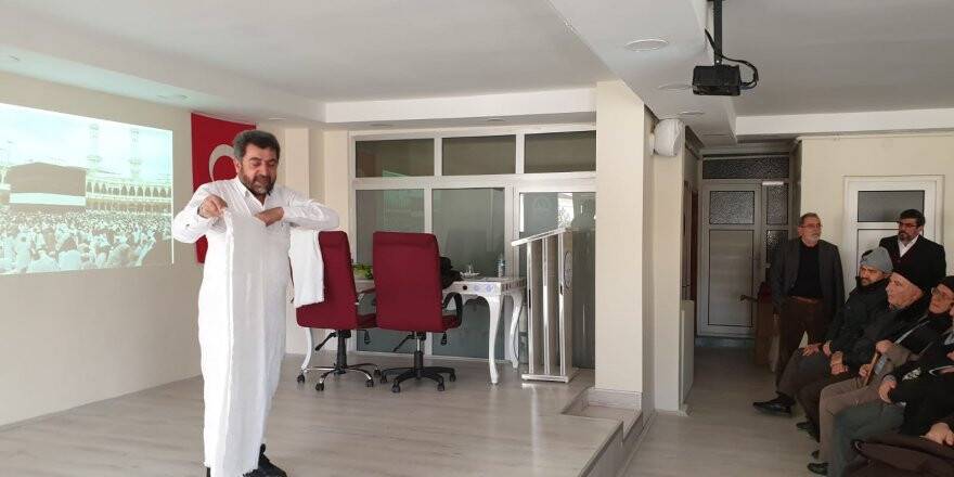 Seydişehir'de Umrecilere Eğitim Semineri