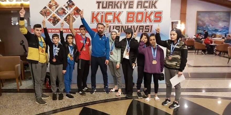 BEYŞEHİRLİ SPORCULARDAN 13 MADALYA