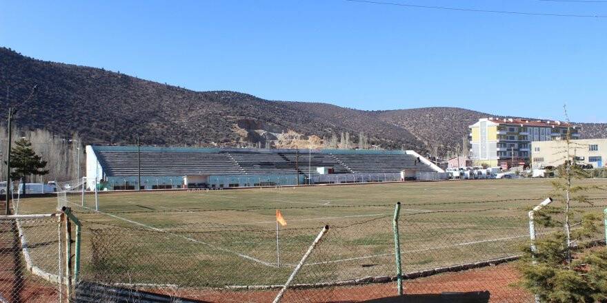 Bozkır Stadyumu Yenilenecek