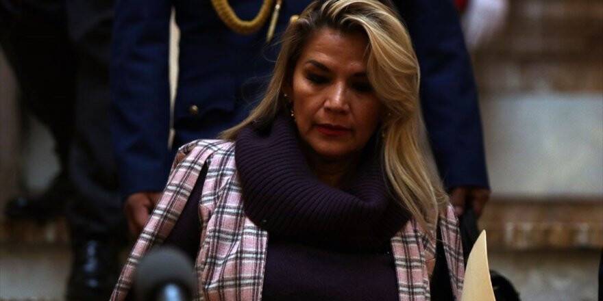 Bolivya'da Geçici Devlet Başkanı Anez Adaylığını Açıkladı