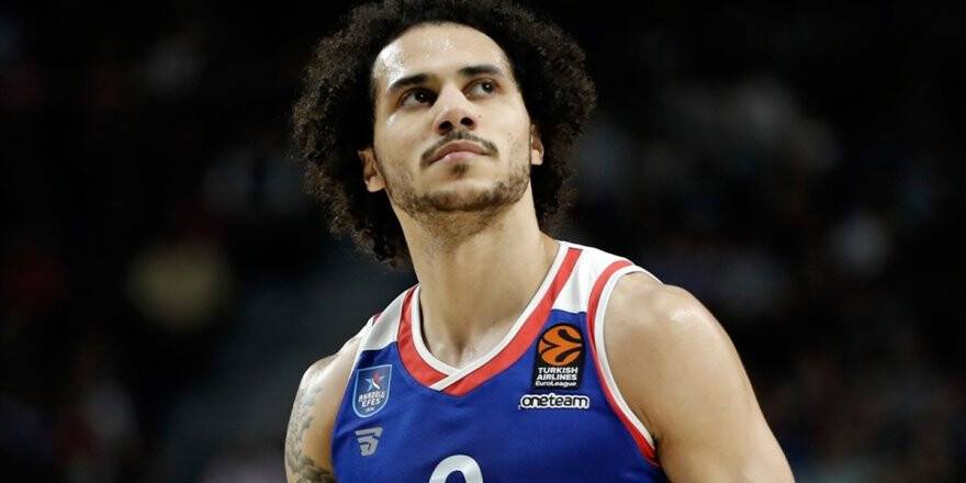 Shane Larkin, Avrupa Ligi'nde Zirveden İnmiyor