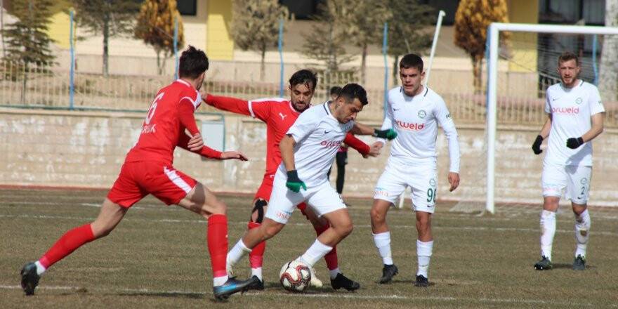 1922 Konyaspor evinde berabere