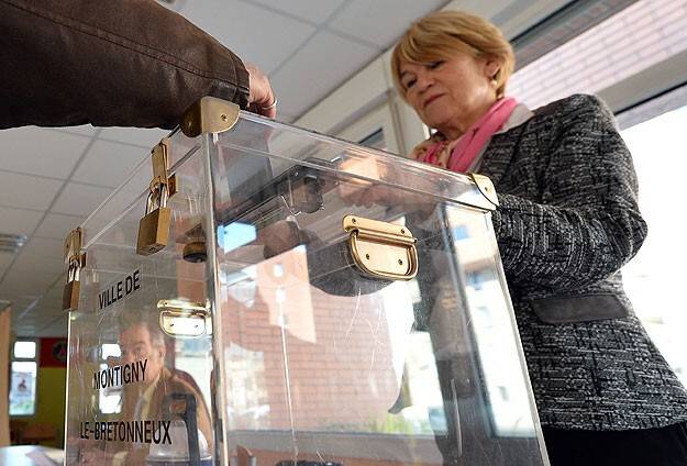 Fransa'da ikinci tur seçimler başladı