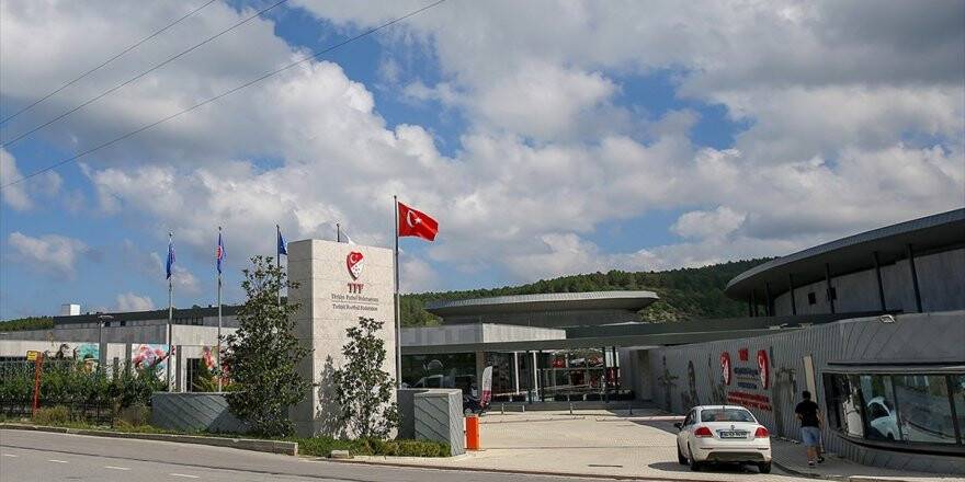 Tff: Deprem Bölgesinde Oynanacak Tüm Karşılaşmalar İleri Bir Tarihe Ertelenmiştir