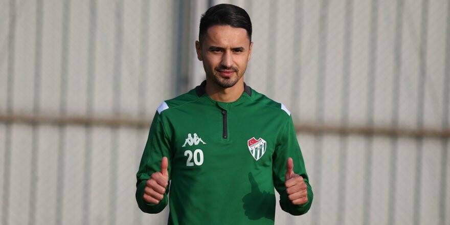 Bursaspor Musa Araz’ı gönderdi
