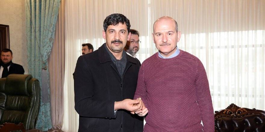Konya'da yaşlı çiftin bağışladığı yüzük Bakan Soylu'ya teslim edildi