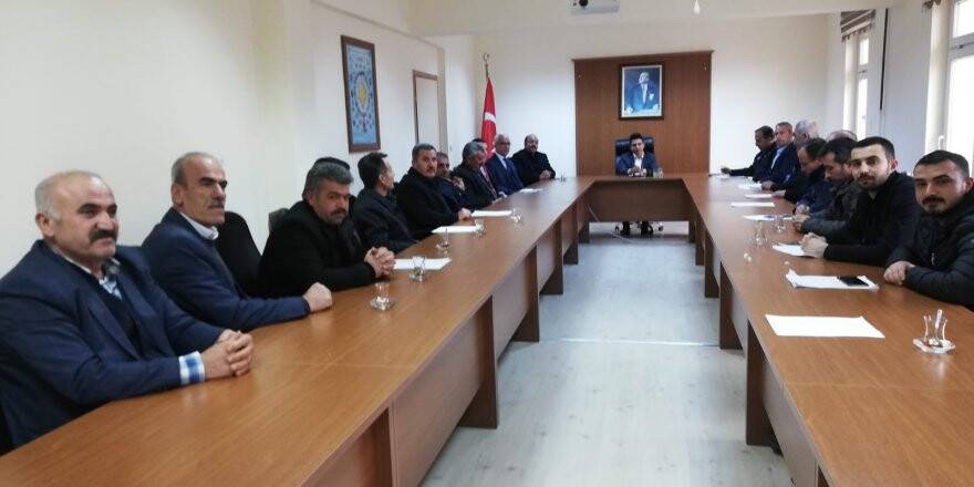 Halkapınar Kaymakamı Kıraç Muhtarlarla Buluştu