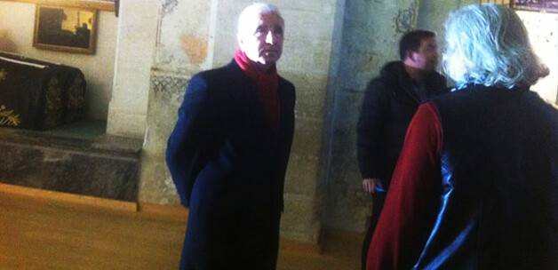 Ünal Aysal'a yumruklu saldırı!
