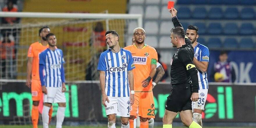 Pfdk'den Hajradinovic'e 3 Maç Ceza
