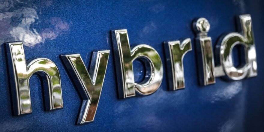 Elektrikli Ve Hibrit Otomobil Sayısı Bir Yılda Üçe Katlandı