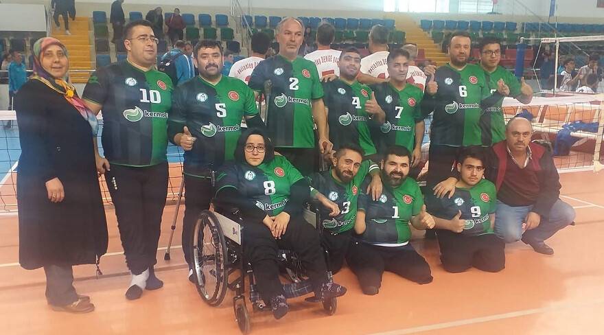 Oturarak Voleybol Şampiyonası’nda   GRUP İKİNCİSİ OLDU