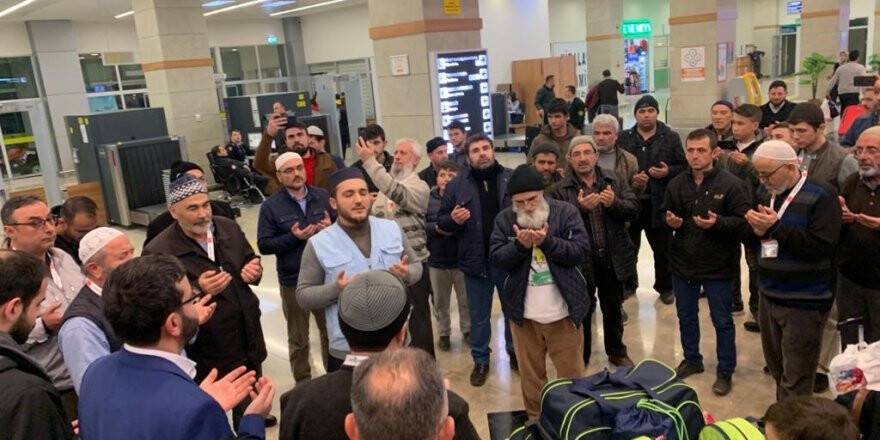 Semerşah Grup umrecilerini  Kutsal toraklara götürdü