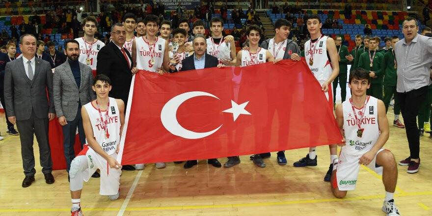 Yıldız milliler Konya’da şampiyon oldu