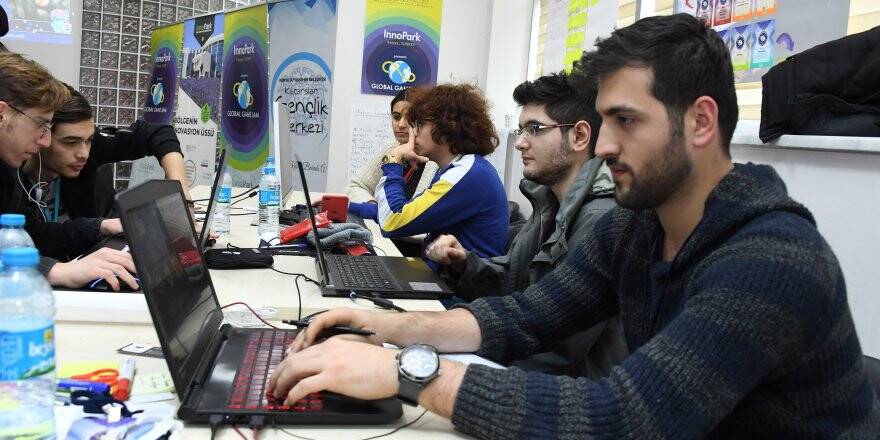 Konya’daki dijital oyun geliştiricileri “Global Game Jam”de buluştu