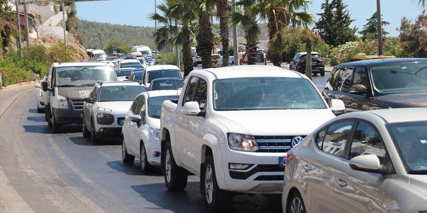 Kişi Başına En Fazla Araç Muğla'da