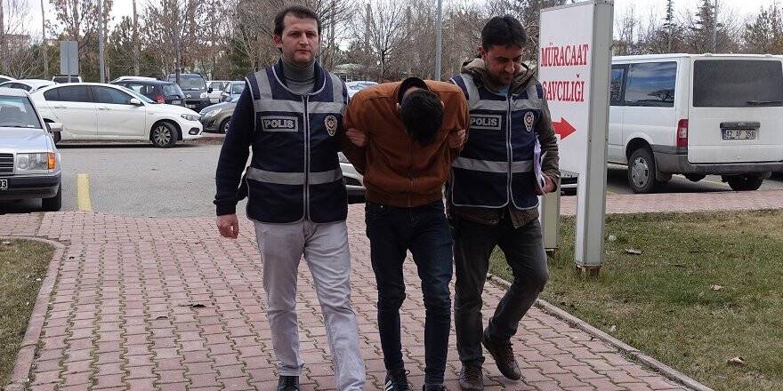 Kendini Polis Olarak Tanıtıp Yaşlı Kadını Dolandıran Şüpheli Tutuklandı