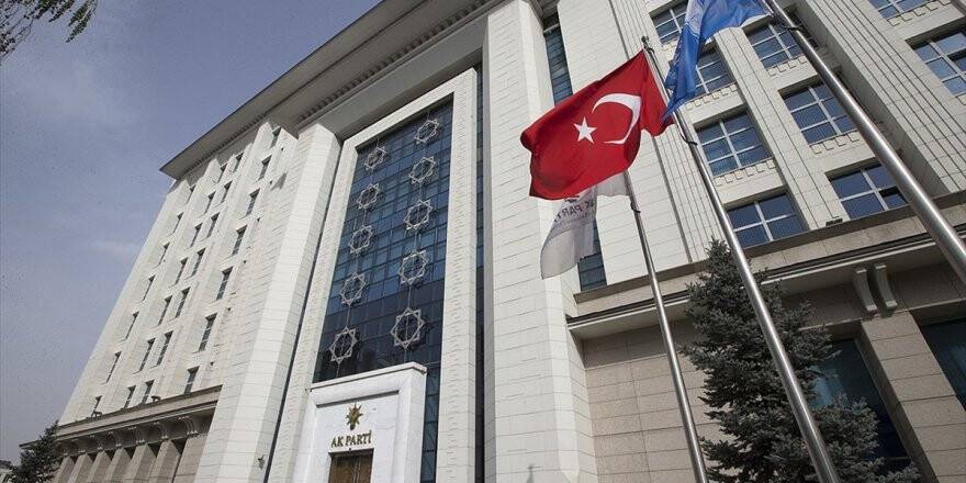 Cumhurbaşkanı Erdoğan Bazı Ak Parti Milletvekilleriyle Bir Araya Geldi