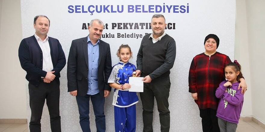 EFNEM’E TEBRİK YAĞDI