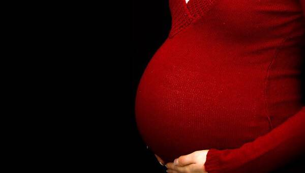 Kerkük'te bir anne beşiz doğurdu