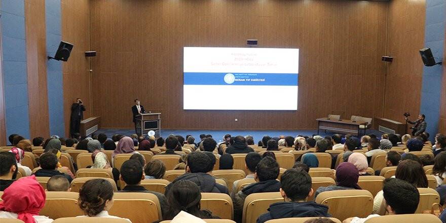 Meram Tıp Fakültesi'nde Koronavirüs İle İlgili Bilgilendirme Toplantısı Yapıldı