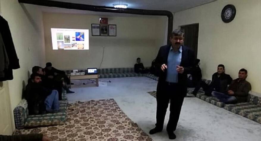 Karapınar'da çiftçilere bilgilendirme toplantısı yapıldı