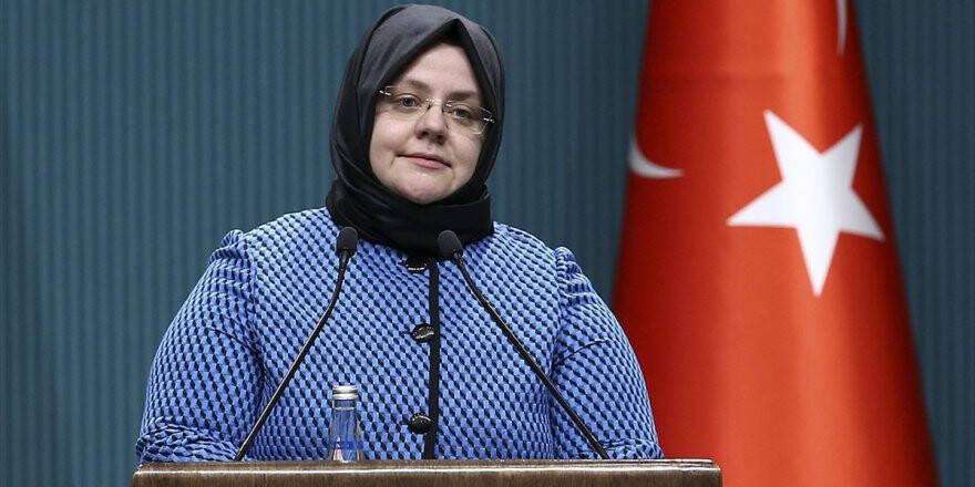 Bakan Zehra Zümrüt Selçuk: Şartlı Eğitim Yardımı'ndan Faydalanan Öğrencilere Ödemeleri Yapıldı