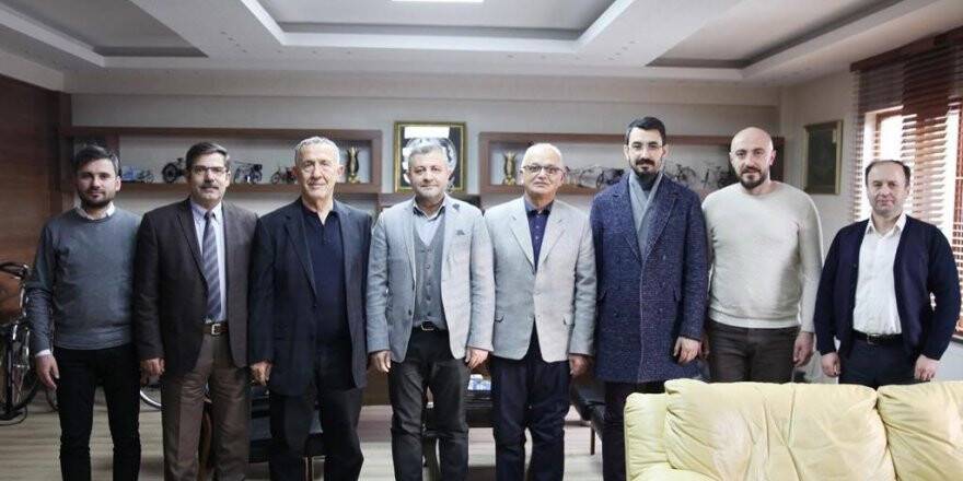 SELÇUKLU BELEDİYESPOR’DAN BİSİKLET FEDERASYONU’NA ZİYARET
