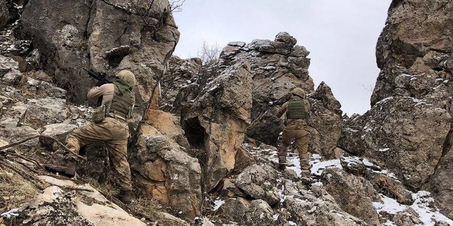 'Kapan-6 Müşterek Operasyonu'nda 10 Kış Sığınağı İmha Edildi