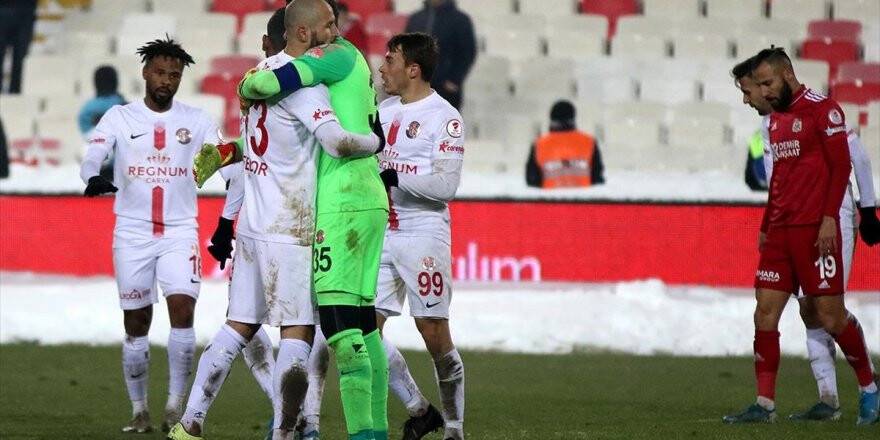 Antalyaspor Ziraat Türkiye Kupası'nda Yarı Finale Yükseldi