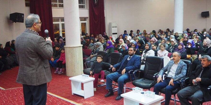 Bozkır’da "Aile, Çocuk, Ergen Ve Eşler Arası Diyalog" Konferansı