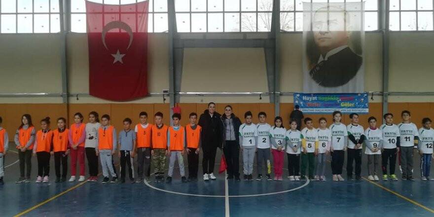 Karapınarda Geleneksel Çocuk Oyun Şenlikleri