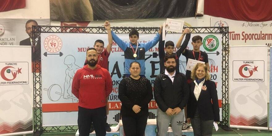 OKULLAR HALTERDE BAŞARILI SONUÇLAR