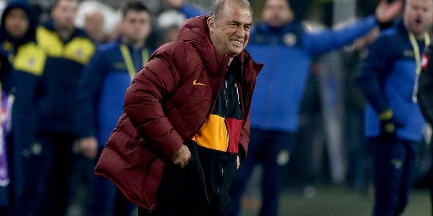 Fatih Terim: Galibiyeti Annelerinin Ak Sütü Gibi Hak Ettiler