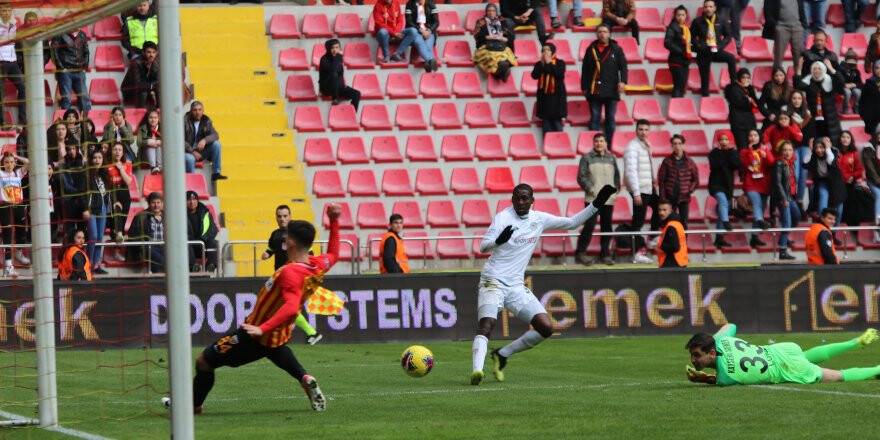 DÜŞME HATTINDA  LİGDE KALMA HESAPLARI