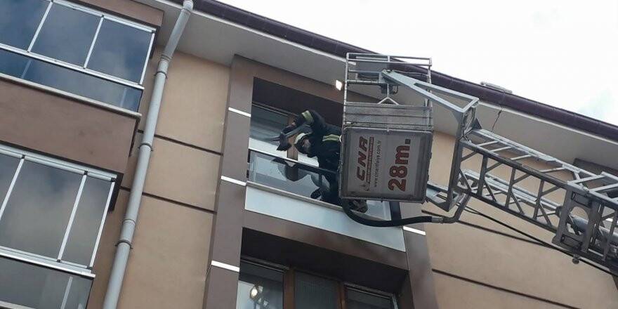 Kulu'da Cama Sıkışan Güvercin Kurtarıldı