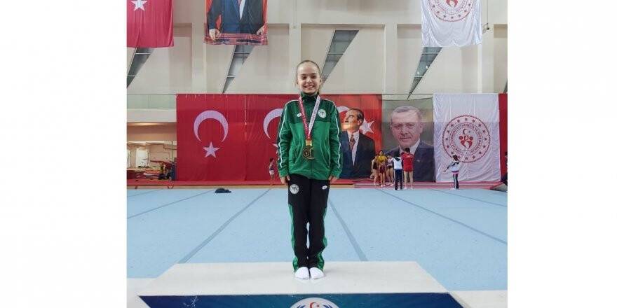 İREM SU SEZER  TÜRKİYE ŞAMPİYONU