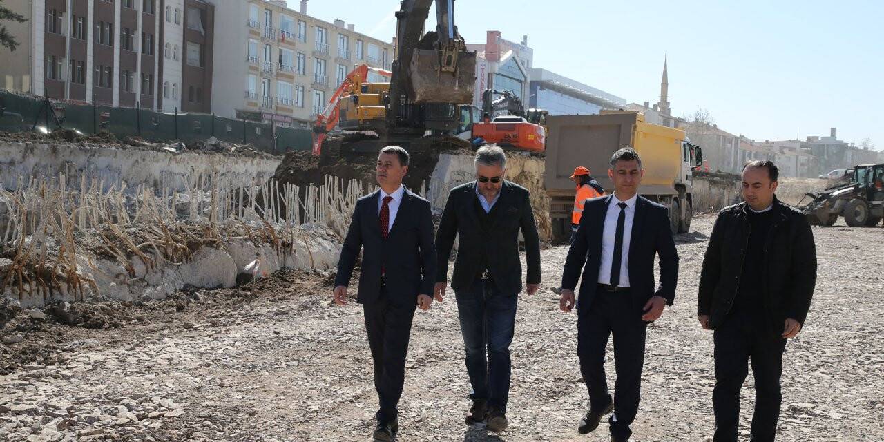 Gölbaşı Belediye Başkanı Şimşek, Konya Yolu Çalışmalarını İnceledi