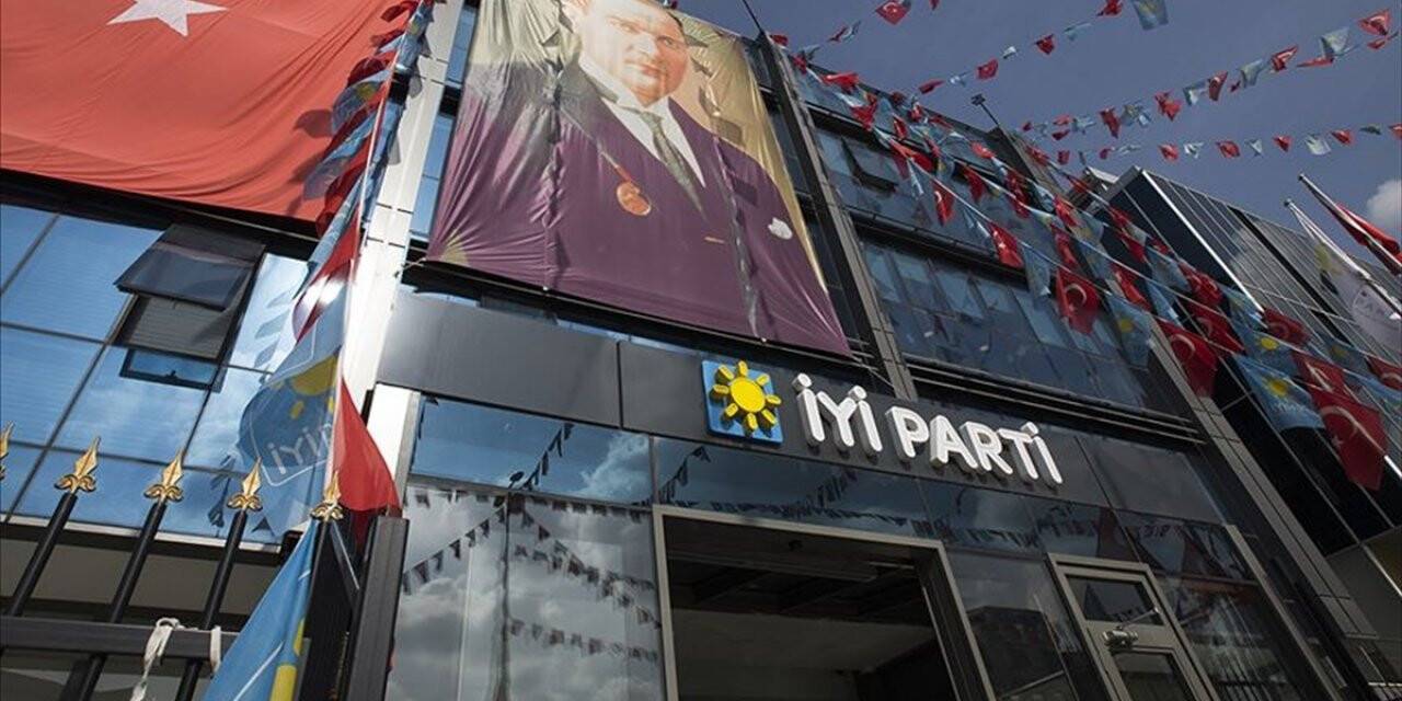 İyi Parti'den 81 İl Teşkilatına 'vizyon' Eğitimi