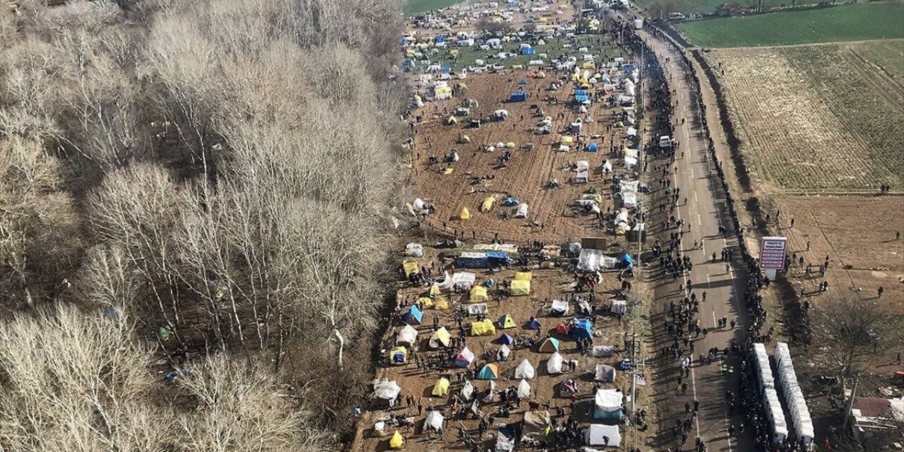İçişleri Bakanı Soylu Yunanistan'a Geçen Sığınmacıların Sayısını Açıkladı