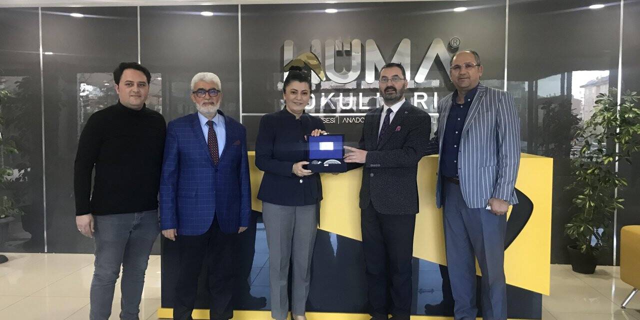 Ayşe Türkmenoğlu, Hüma Okullarını ziyaret etti