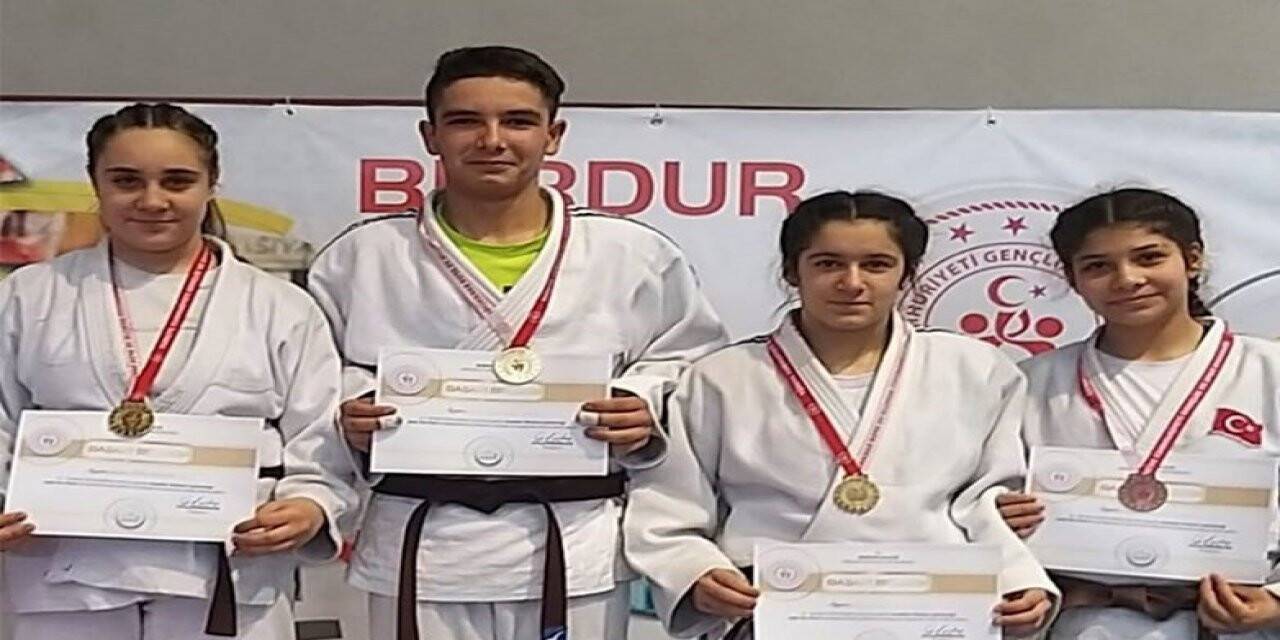 Büyükşehir Belediyespor’dan JUDODA 6 DERECE