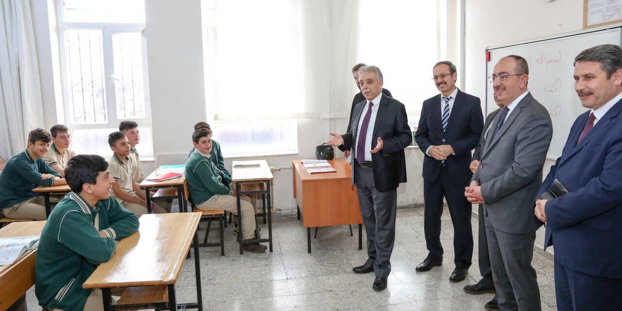 Vali Toprak ve Başkan Kavuş'tan duyarlı öğretmenlere teşekkür ziyareti