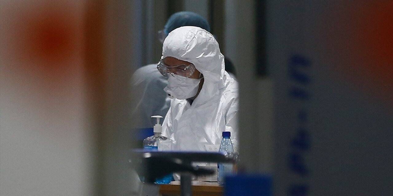 Kovid19 Salgınına Karşı Sağlık Çalışanları Ve Hastalar