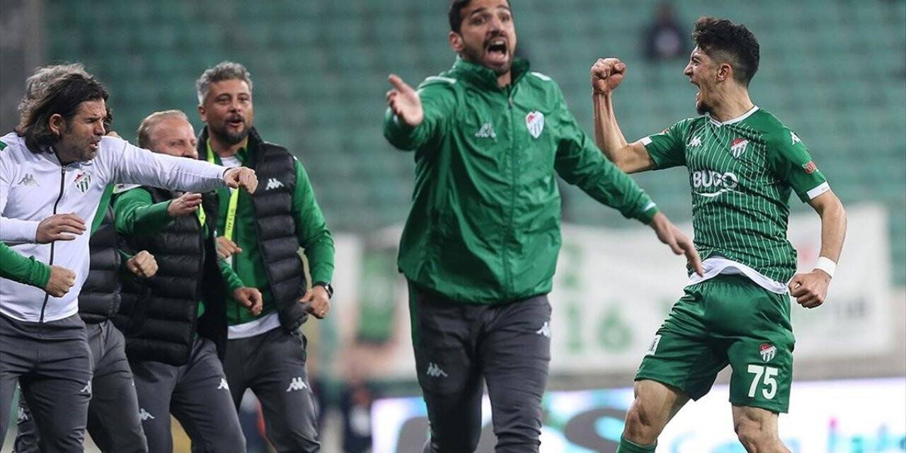 Rakipleri Kaybetti, Bursaspor Kazanarak 'hayata Döndü'