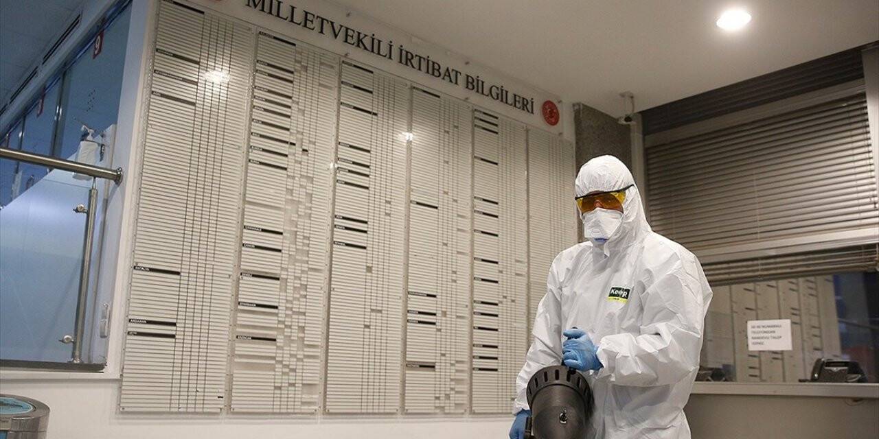 Tbmm'ye Ay Sonuna Kadar Ziyaretçi Kabul Edilmeyecek