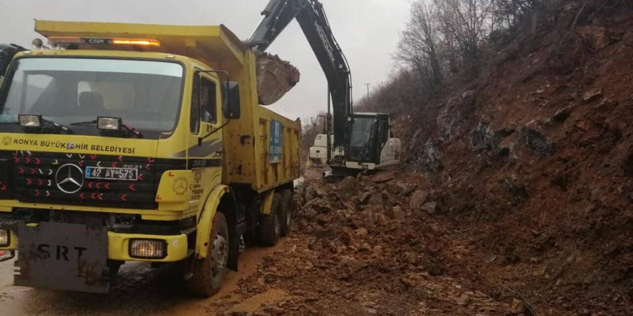 Hadim'de Yol Genişletme Çalışması