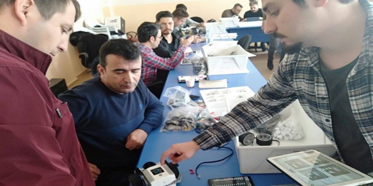 Beyşehir'de Mesleki Ve Teknik Lise Öğretmenlerine Robotik Kodlama Eğitimi Verildi