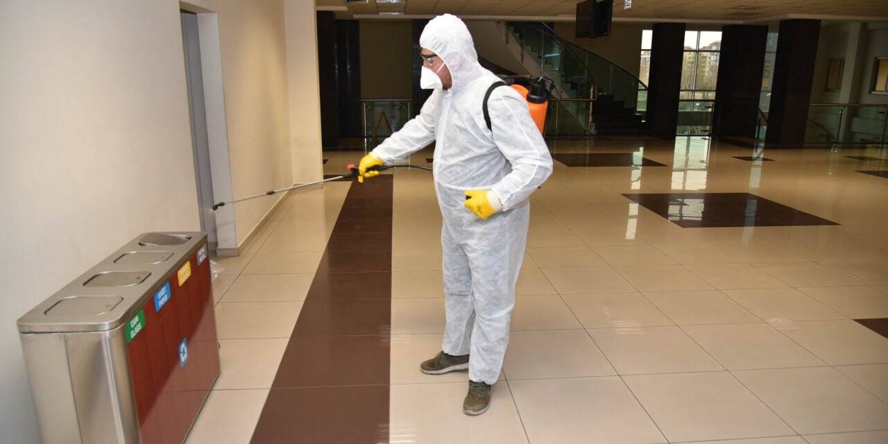 Koronavirüsle mücadele mesaisi devam ediyor
