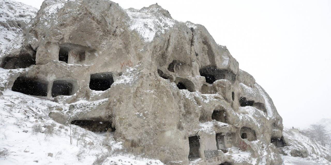 Konya'da Kar Yağışı Etkili Oldu